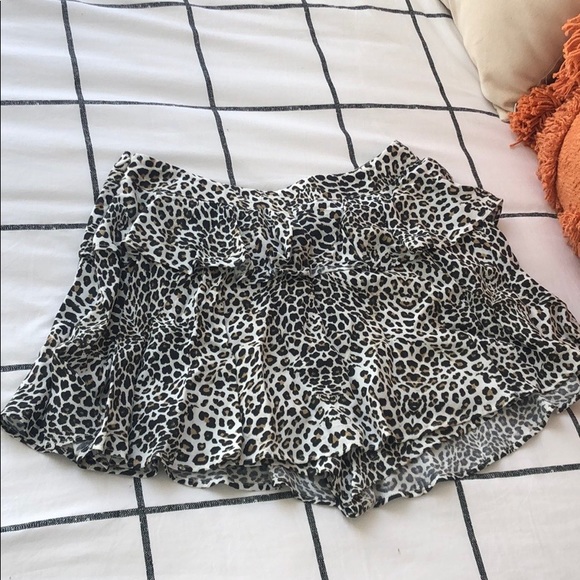 Zara Dresses & Skirts - Leopard skort!